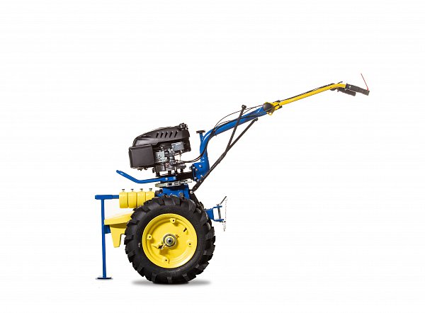 AGRO PROFI DIF s hnacou jednotkou RATO RV225